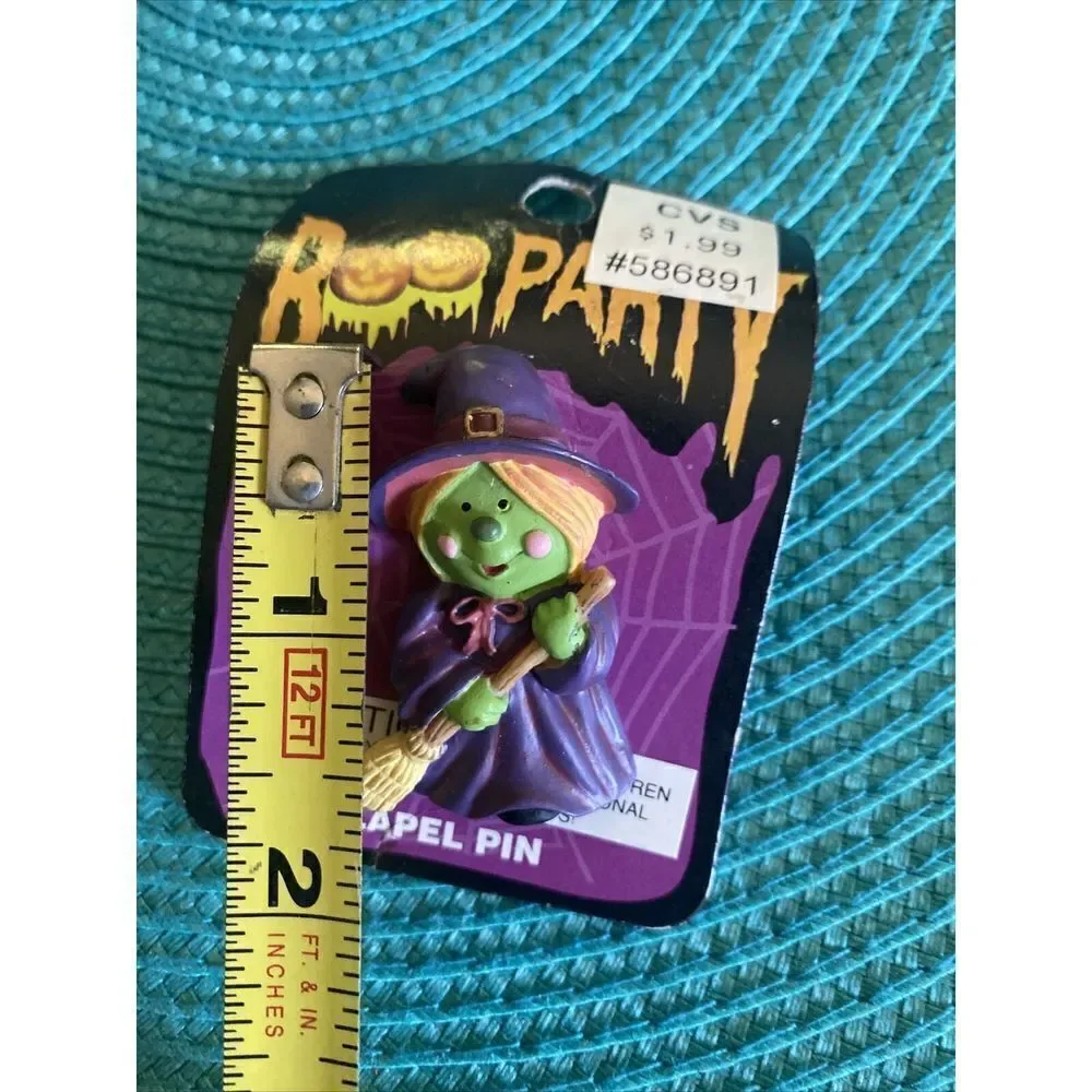 Halloween Vintage 1997 CVS Boo Party HALLOWEEN LAPEL PIN #586891 WITCH